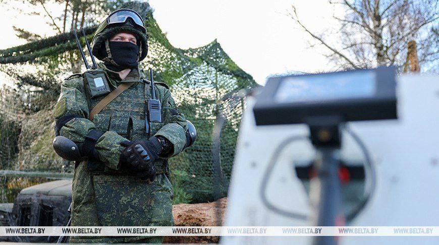 Президент Беларуси поздравил соотечественников, ветеранов и военнослужащих с Днем защитников Отечества и Вооруженных Сил