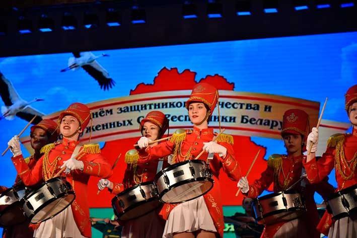 В Глубокском доме культуры прошел торжественный концерт, посвященный Дню защитников Отечества и Вооруженных Сил Республики Беларусь. Праздник 